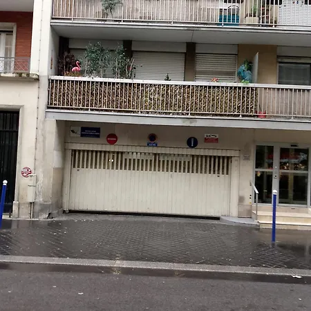 Aparthotel De La Terrasse Parigi
